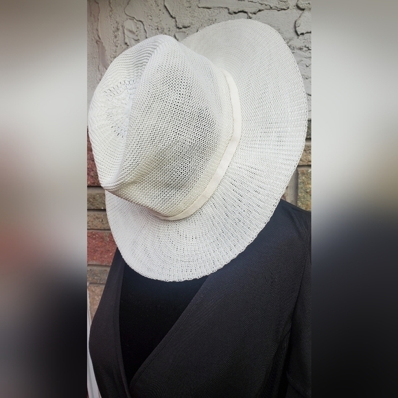 Nine West Floppy Cream Hat Suede accent one Size - Picture 2 of 9